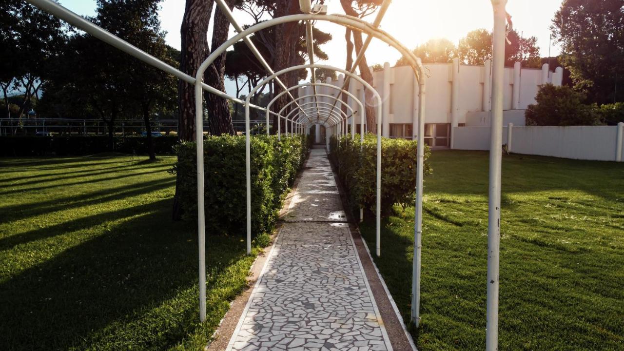 Villaggio Torre Marina Marina di Massa Exterior foto